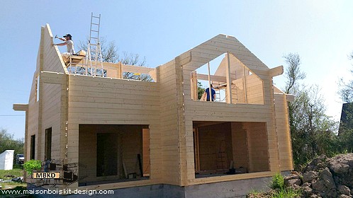 constructeur de maison bois massif