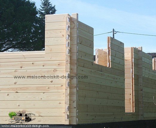construction maison bois kit