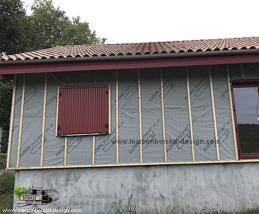 une maison bois au pays basque